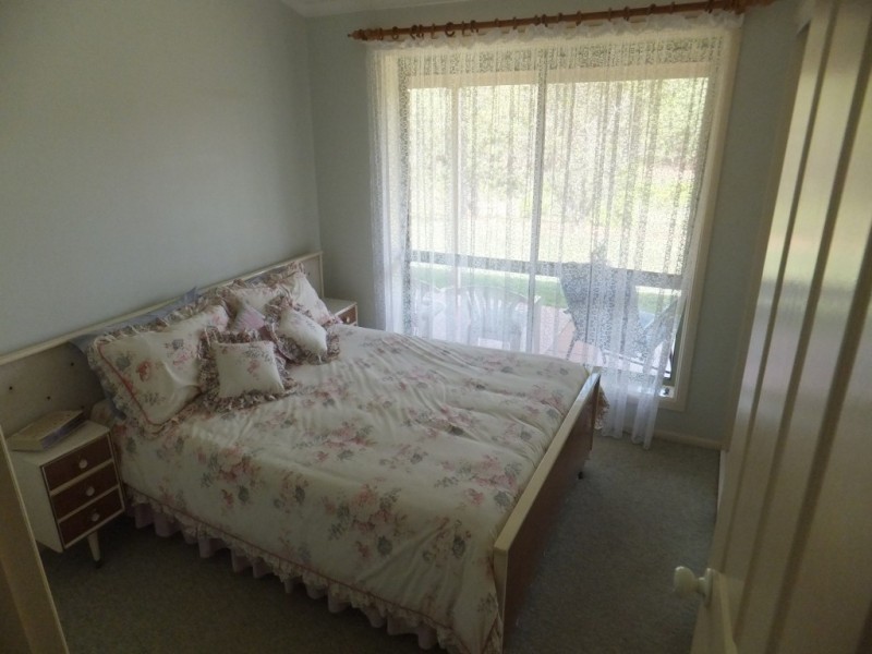 125 RAINBOWS ROAD, South Isis QLD 4660