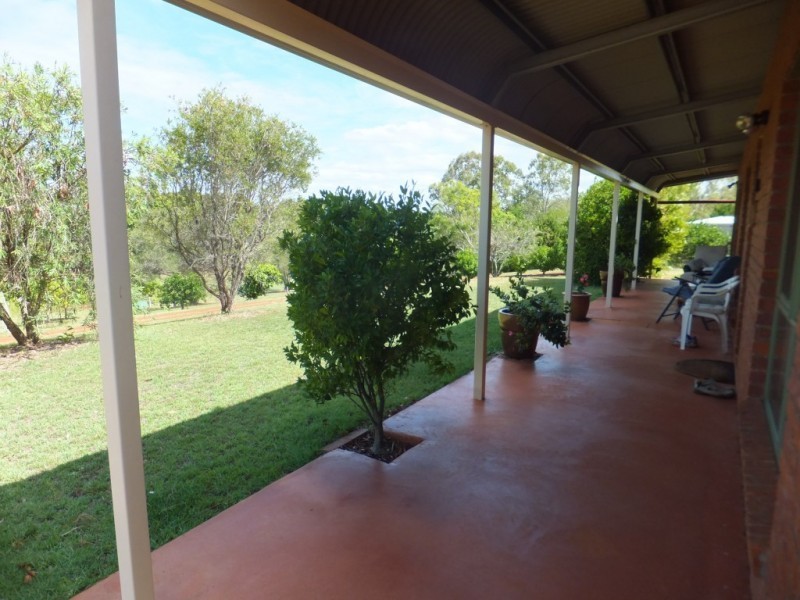 125 RAINBOWS ROAD, South Isis QLD 4660