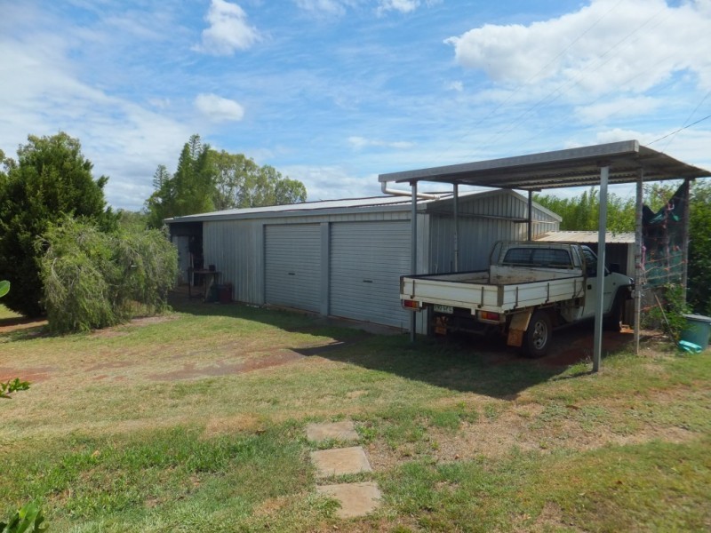 125 RAINBOWS ROAD, South Isis QLD 4660