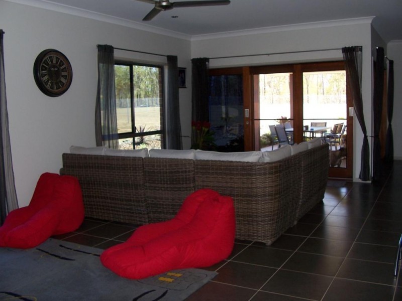 125 PARK AVENUE, North Isis QLD 4660