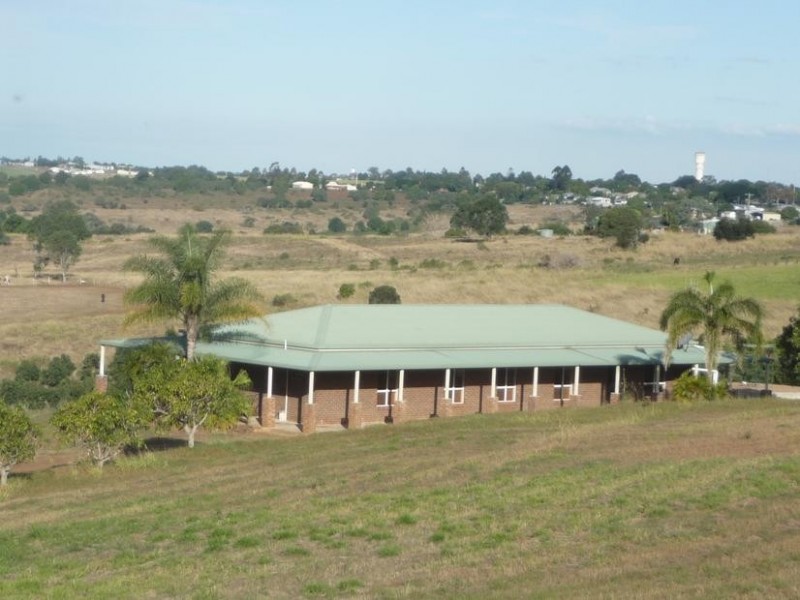 33 STANTONS ROAD, North Isis QLD 4660