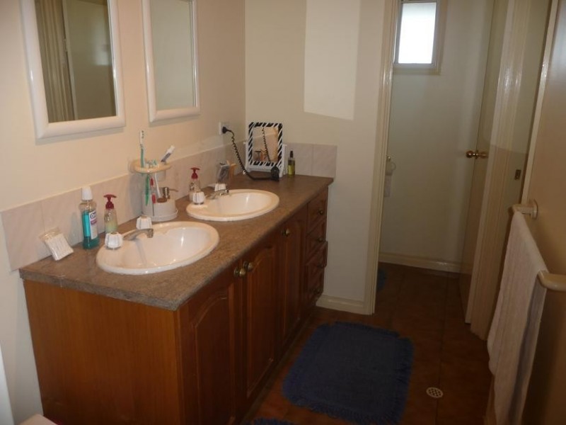 33 STANTONS ROAD, North Isis QLD 4660