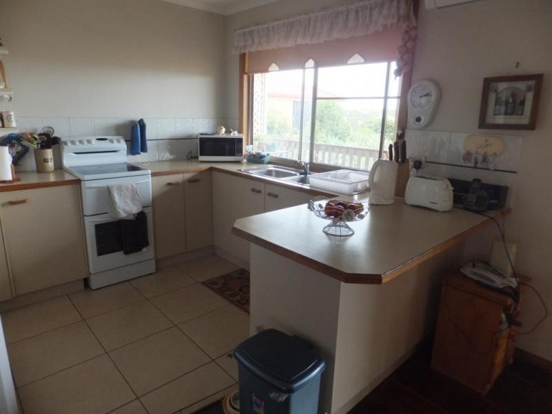 35 BROADHURST STREET, Childers QLD 4660