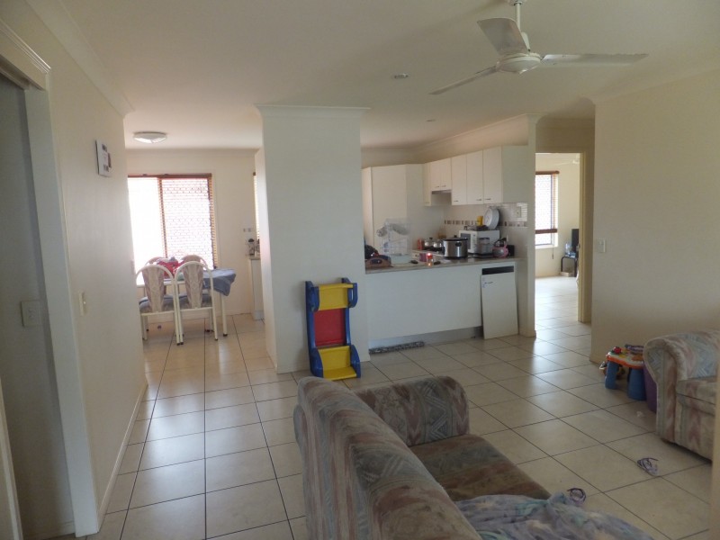 8/2 LAWMAN PLACE, Childers QLD 4660