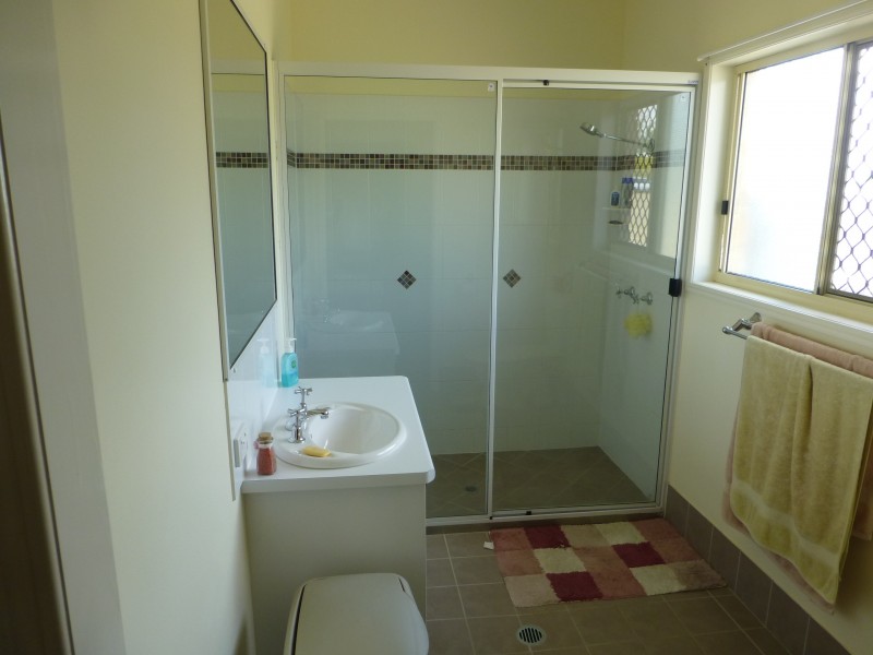 11 WILLIAM STREET, Biggenden QLD 4621