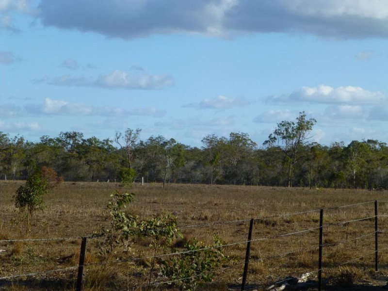 27469 BRUCE HIGHWAY, Isis River QLD 4660