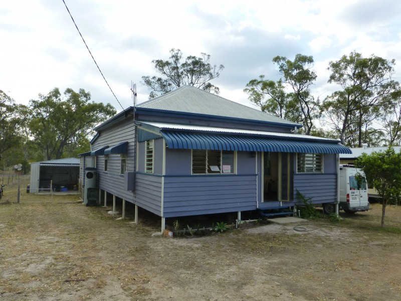 6 QUEEN STREET, Dallarnil QLD 4621