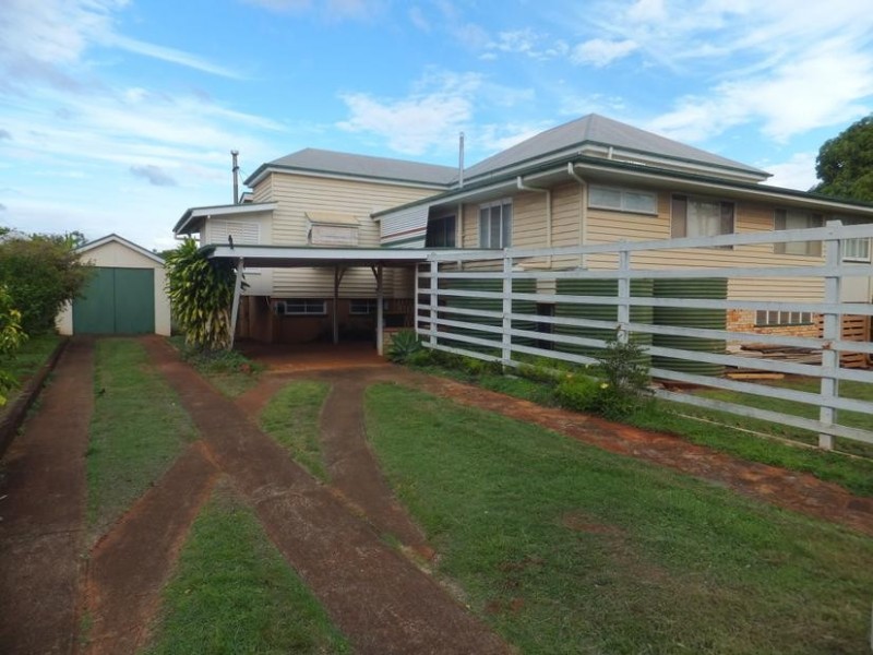 7 MACROSSAN STREET, Childers QLD 4660