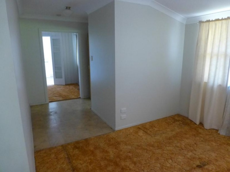 7 MACROSSAN STREET, Childers QLD 4660