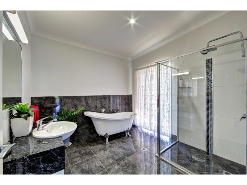 136 DOOLBI DAM ROAD, Doolbi QLD 4660