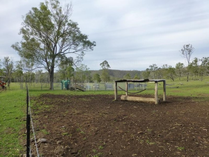 Coalstoun Lakes QLD 4621