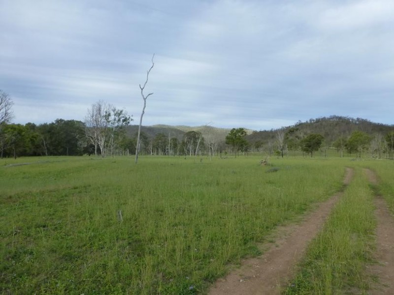 Coalstoun Lakes QLD 4621
