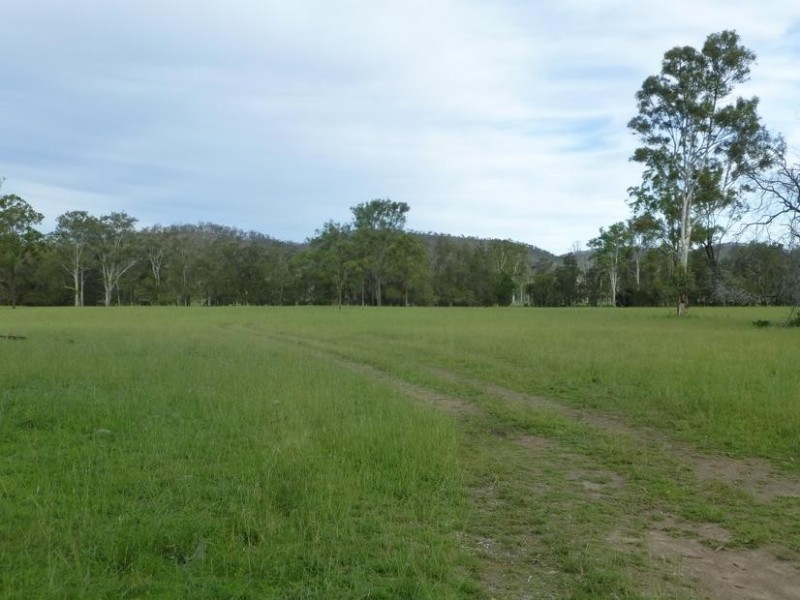 Coalstoun Lakes QLD 4621