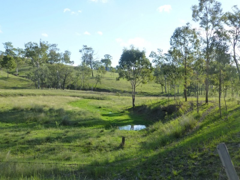 Coalstoun Lakes QLD 4621
