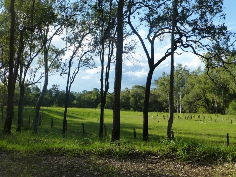 Coalstoun Lakes QLD 4621