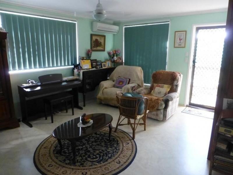 3 WILLIAM STREET, Biggenden QLD 4621