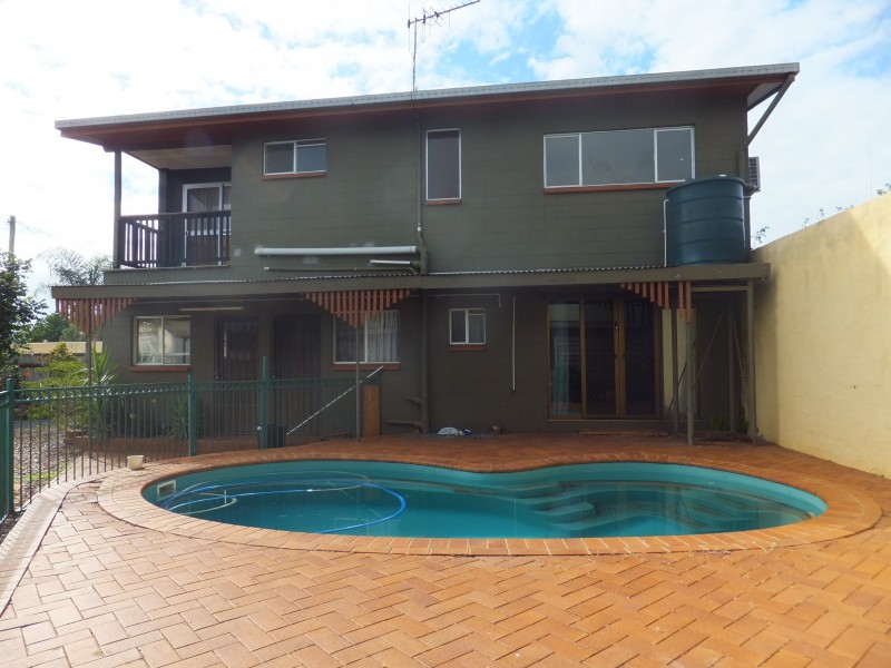 6 NORTH STREET, Childers QLD 4660