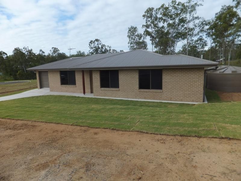 8 STRINGYBARK COURT, Apple Tree Creek QLD 4660