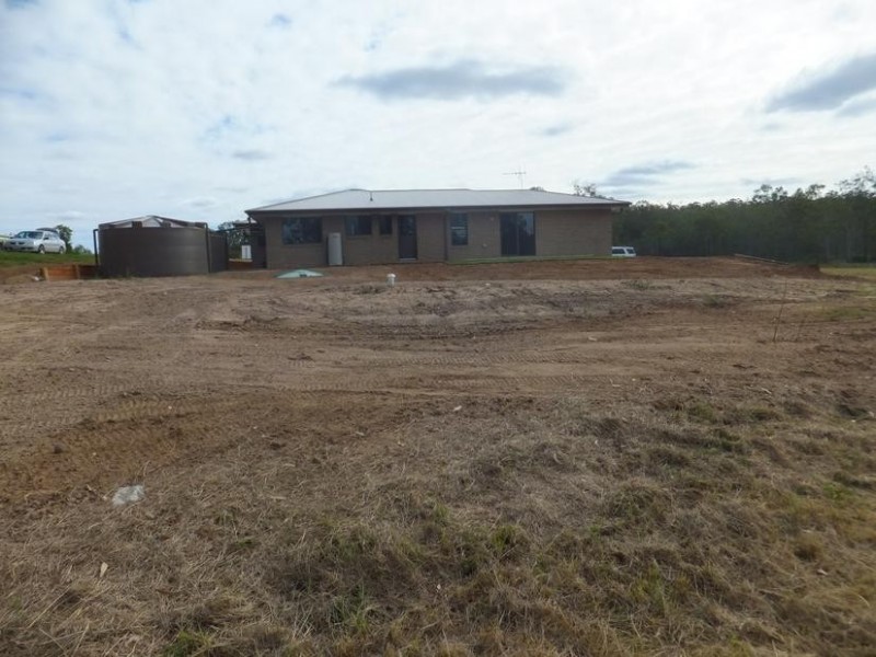 8 STRINGYBARK COURT, Apple Tree Creek QLD 4660