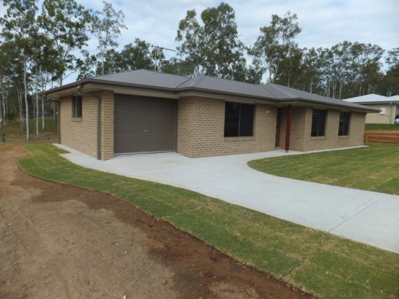 8 STRINGYBARK COURT, Apple Tree Creek QLD 4660