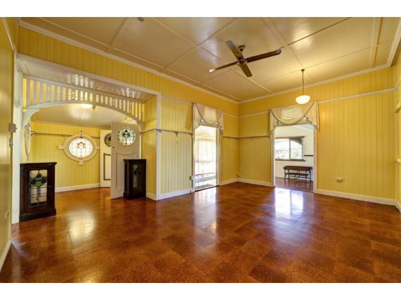 14 TAYLOR STREET, Childers QLD 4660