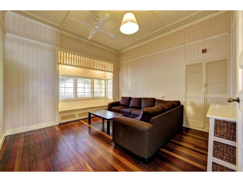 14 TAYLOR STREET, Childers QLD 4660