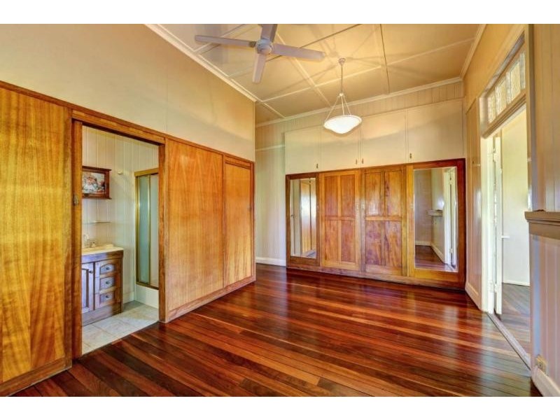 14 TAYLOR STREET, Childers QLD 4660