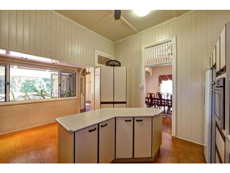 14 TAYLOR STREET, Childers QLD 4660