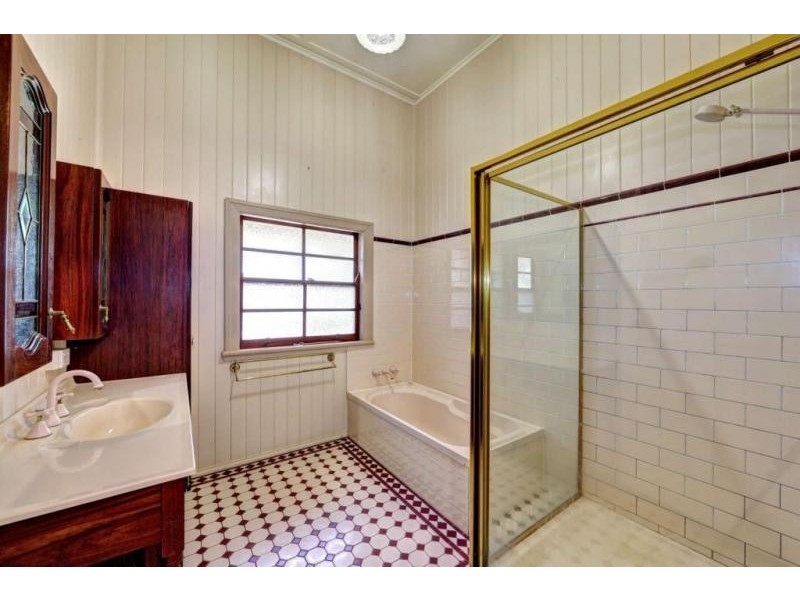 14 TAYLOR STREET, Childers QLD 4660