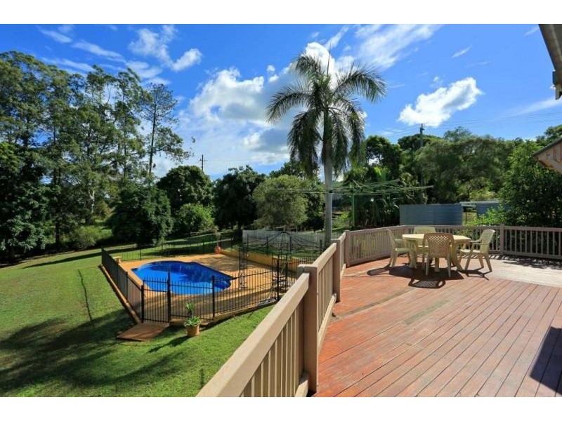 14 TAYLOR STREET, Childers QLD 4660