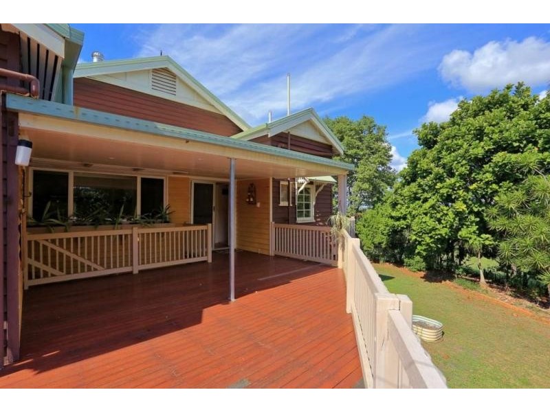 14 TAYLOR STREET, Childers QLD 4660