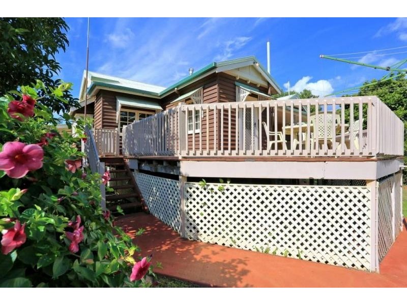 14 TAYLOR STREET, Childers QLD 4660