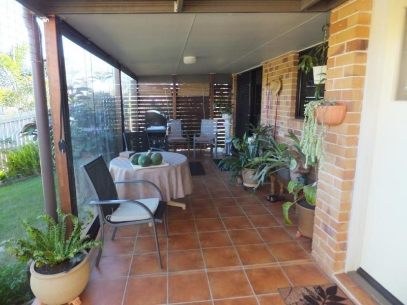 10 HENDLE STREET, Childers QLD 4660