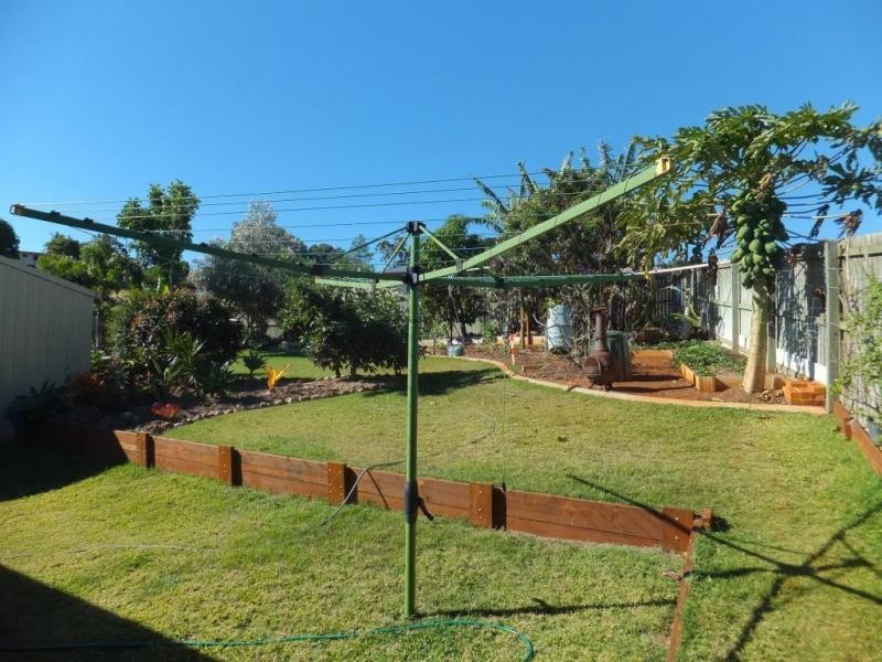 10 HENDLE STREET, Childers QLD 4660