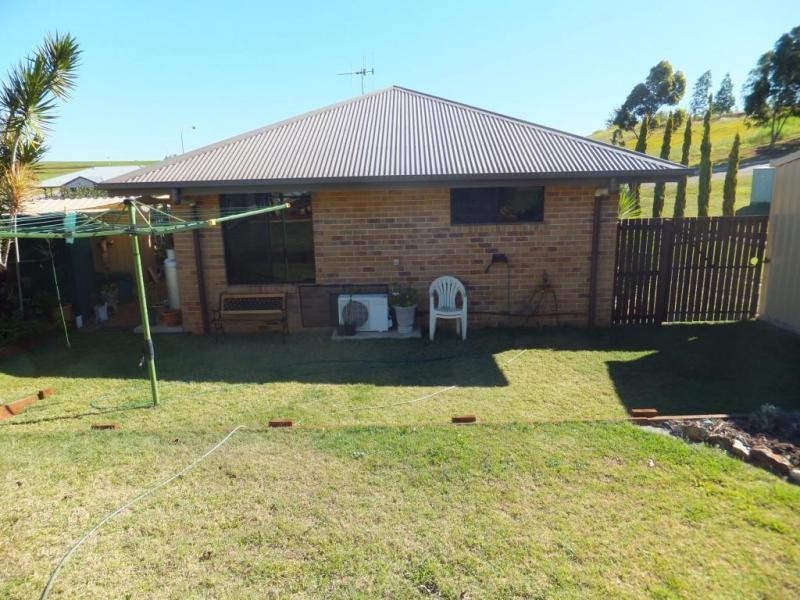 10 HENDLE STREET, Childers QLD 4660