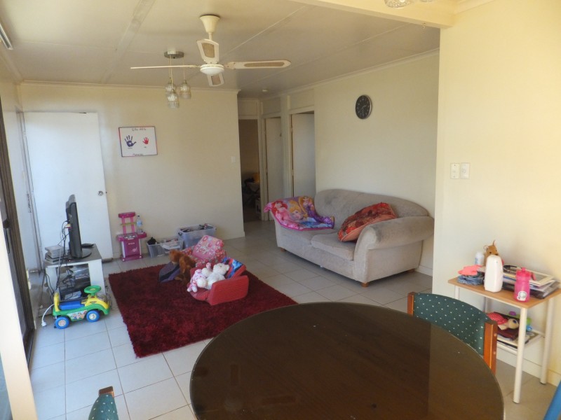 4 KEELEY STREET, Childers QLD 4660