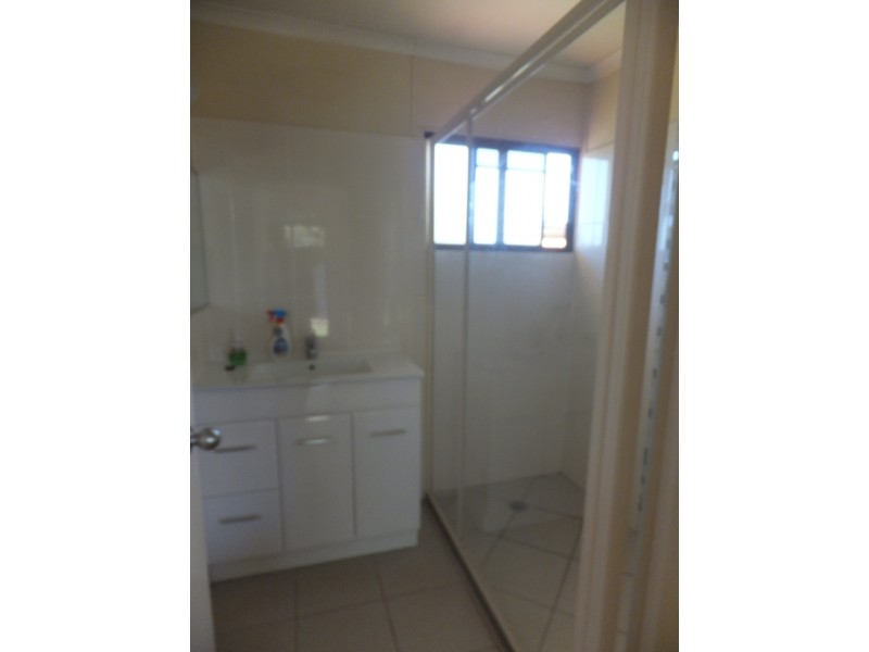 4 KEELEY STREET, Childers QLD 4660