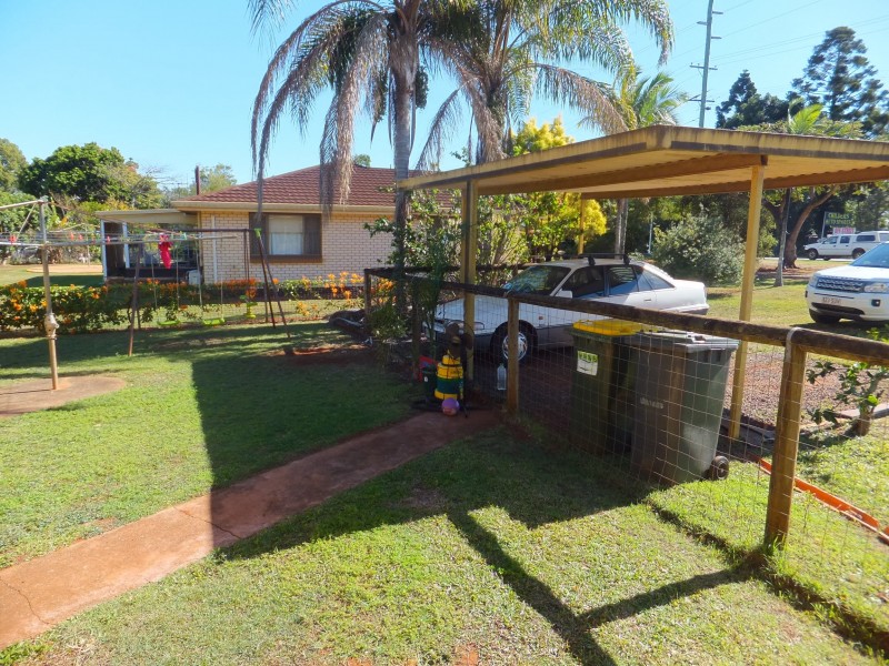 4 KEELEY STREET, Childers QLD 4660