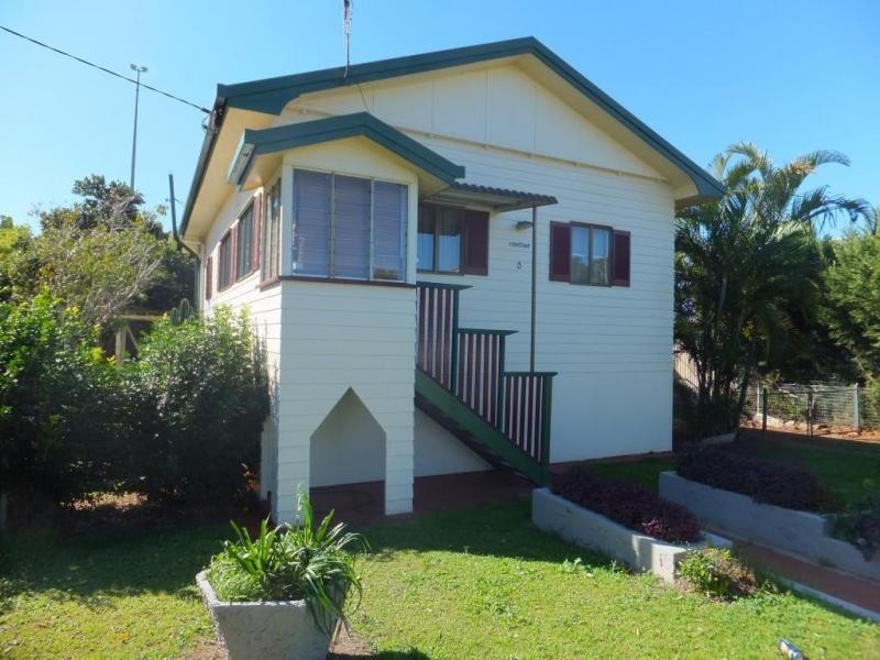 5 PIZZEY STREET, Childers QLD 4660