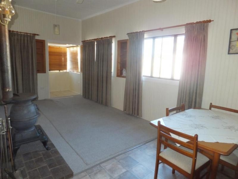 5 PIZZEY STREET, Childers QLD 4660