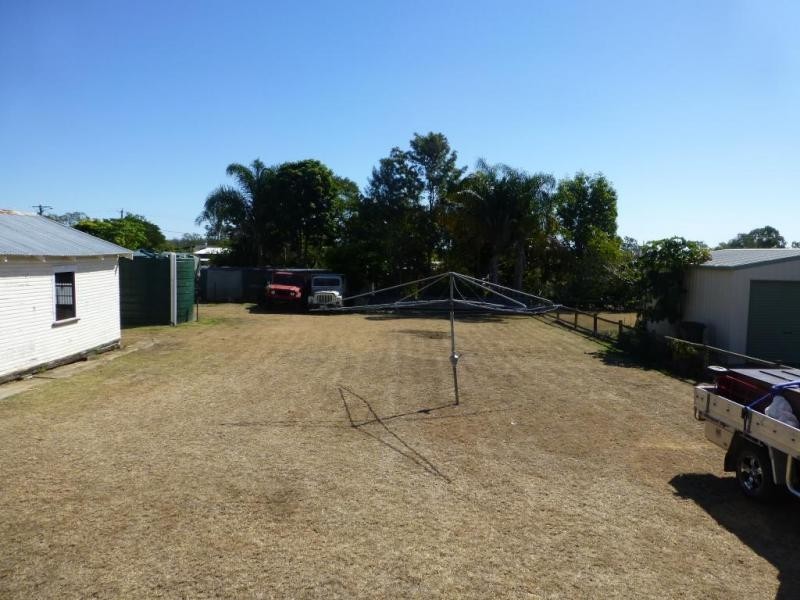 22 BROOKES STREET, Biggenden QLD 4621