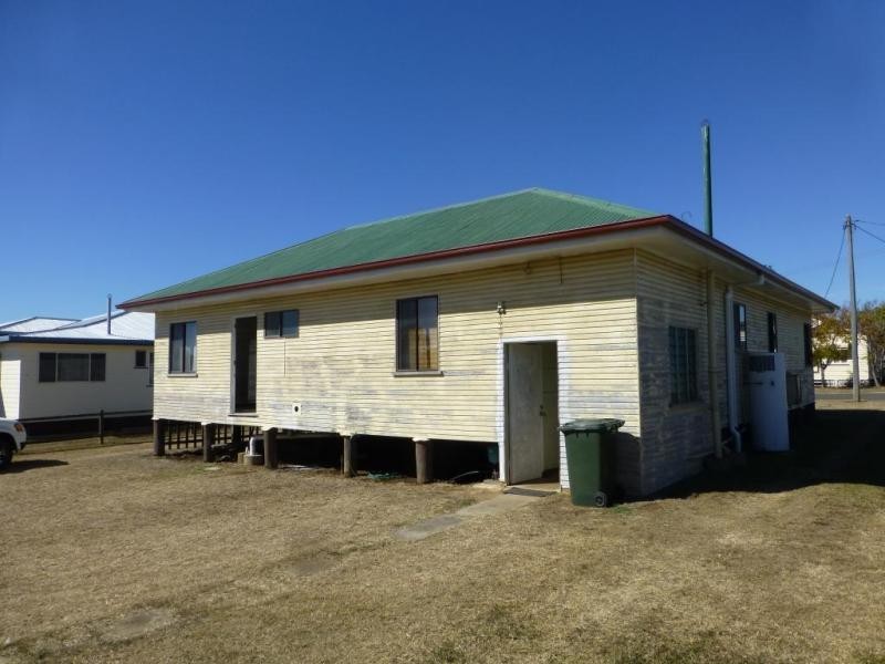 22 BROOKES STREET, Biggenden QLD 4621
