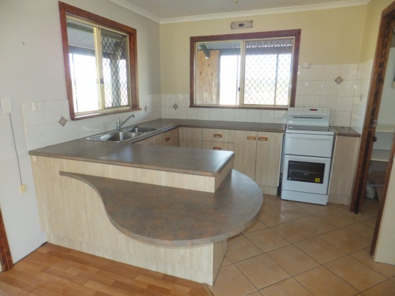 42 REDRIDGE CRESCENT, Redridge QLD 4660