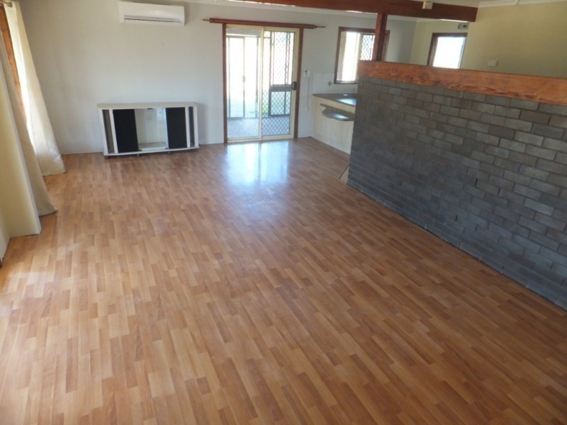 42 REDRIDGE CRESCENT, Redridge QLD 4660