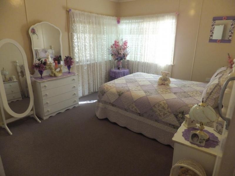 7 OAKES STREET, Childers QLD 4660