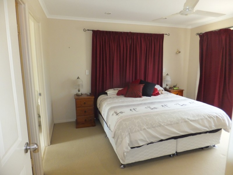 15 YALLA LANE, Redridge QLD 4660