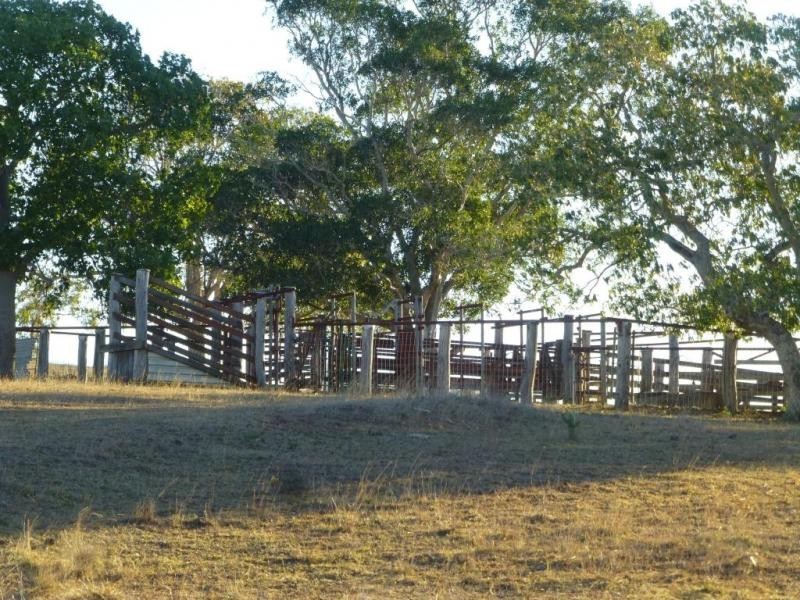 Coalstoun Lakes QLD 4621