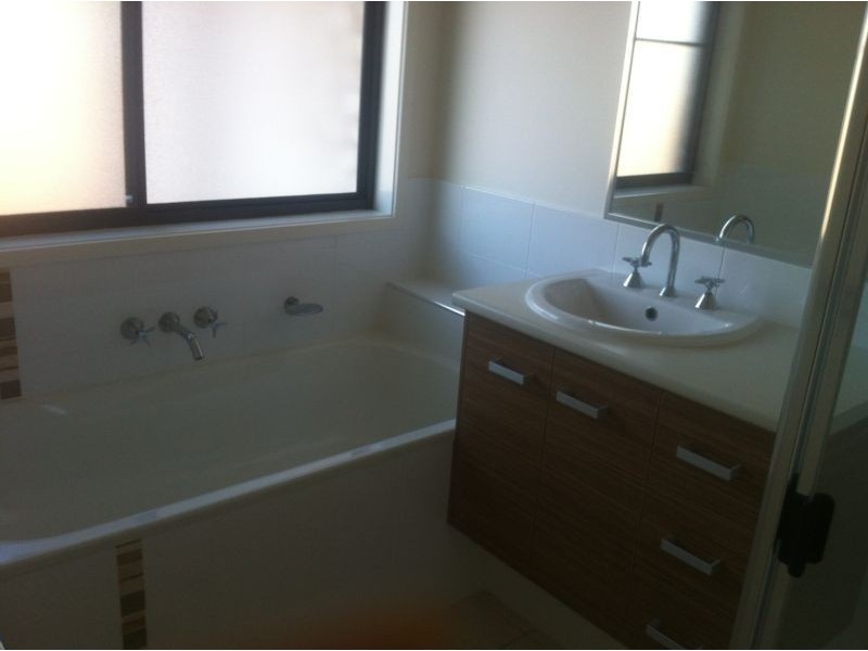 45 One World Drive, Redridge QLD 4660