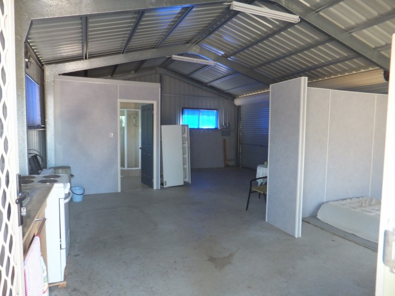 11 OAKVIEW DRIVE, Redridge QLD 4660