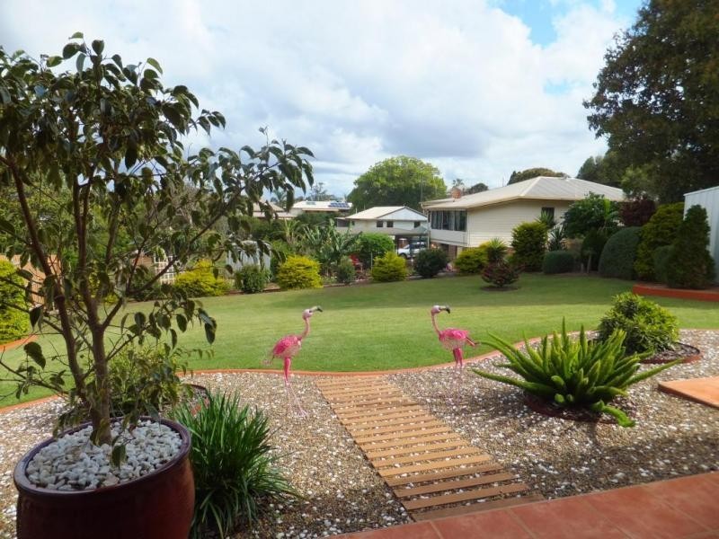 8 NELSON STREET, Childers QLD 4660